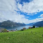 Traumblick Auf Den Thunersee Und Berge Apartmán *