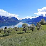 Traumblick Auf Den Thunersee Und Berge Apartmán *