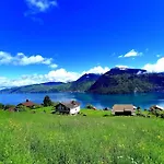 Traumblick Auf Den Thunersee Und Berge Apartmán
