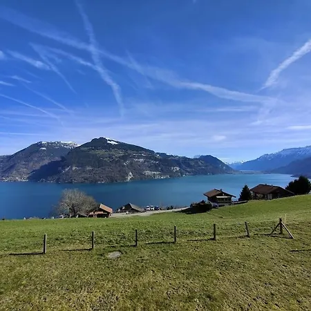 Traumblick Auf Den Thunersee Und Berge شقة