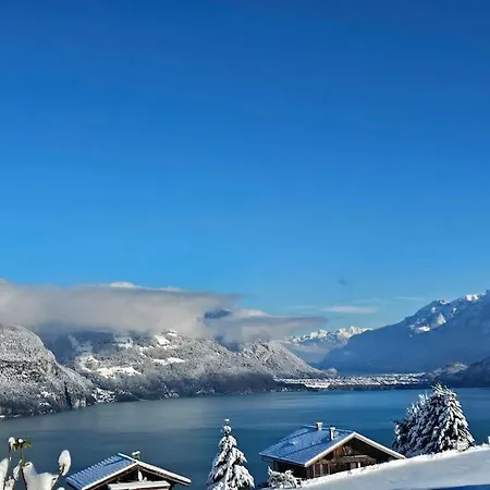 Traumblick Auf Den Thunersee Und Berge * كراتيغين