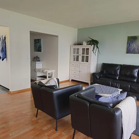 Traumblick Auf Den Thunersee Und Berge * كراتيغين